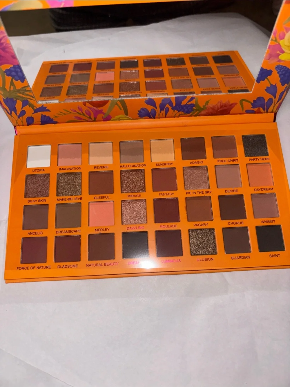 Nude Fantasia 32-Shade Eyeshadow Palette - Vibrant Floral Orange